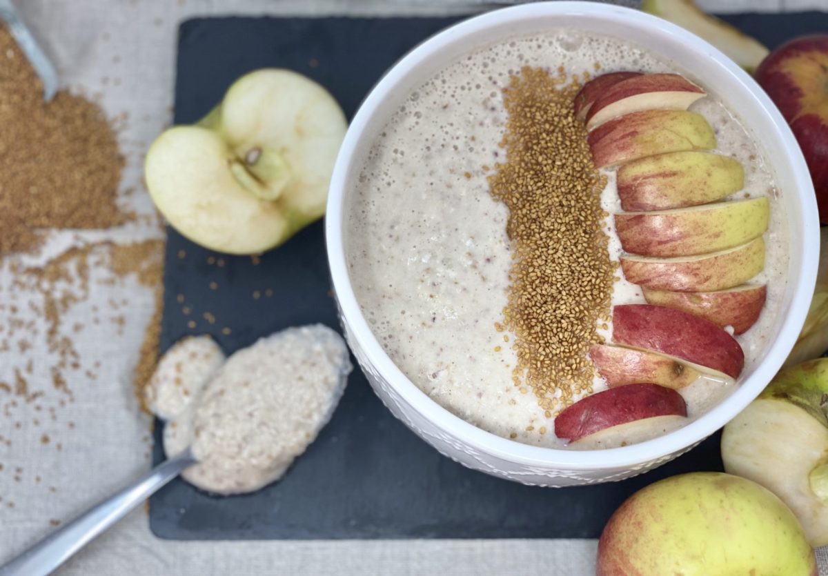 bol smoothie pommes et grines de caméline