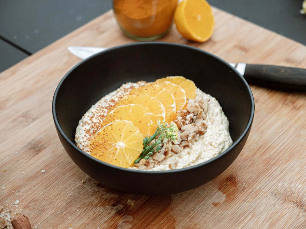 Pouding tropical caméline et tranches d'orange