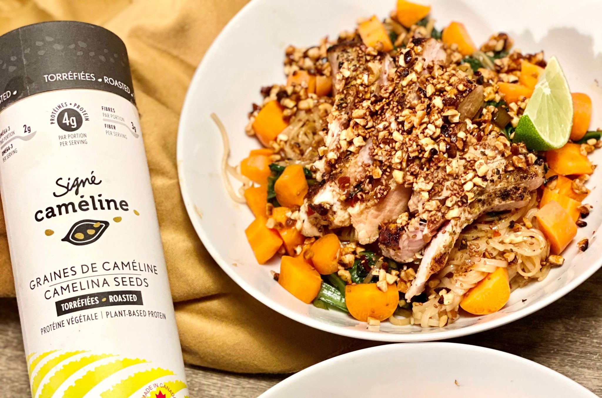 Bol torréfiée à la vietnamienne avec graines de caméline