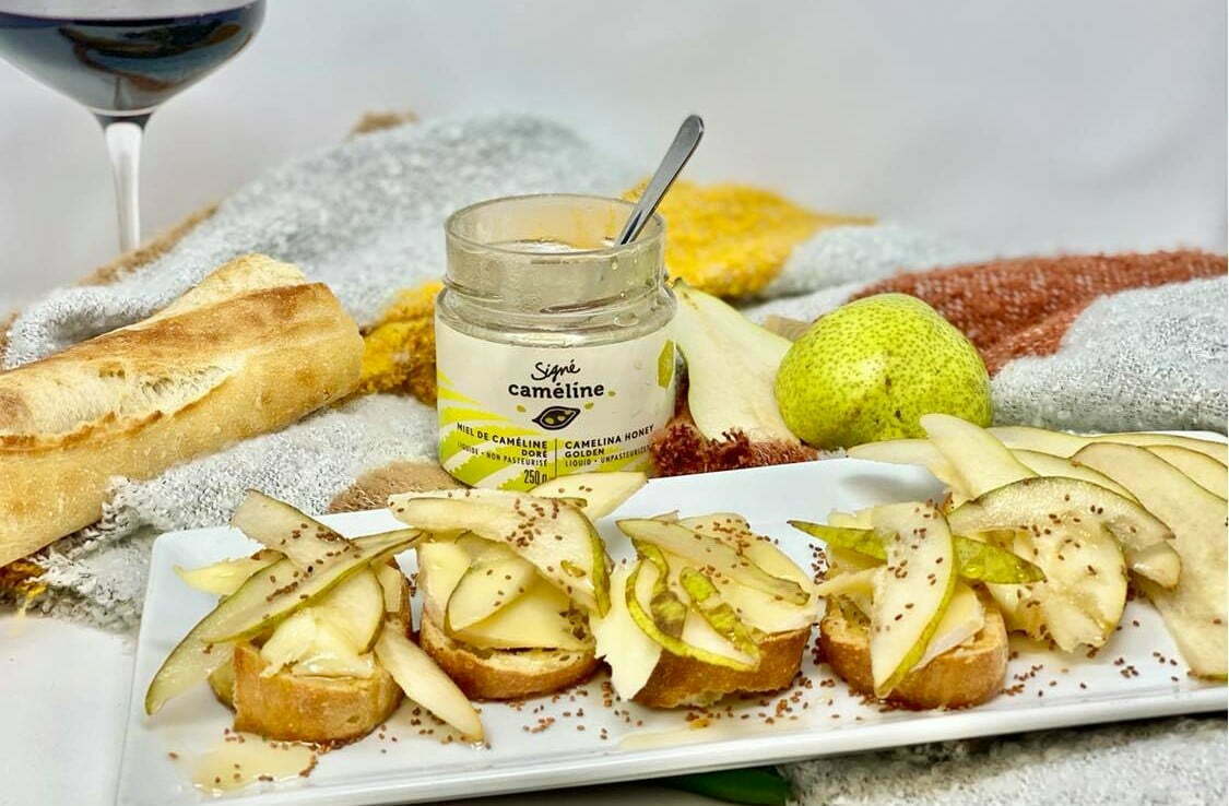 croûtons gratinés et poires fromage et miel à la caméline